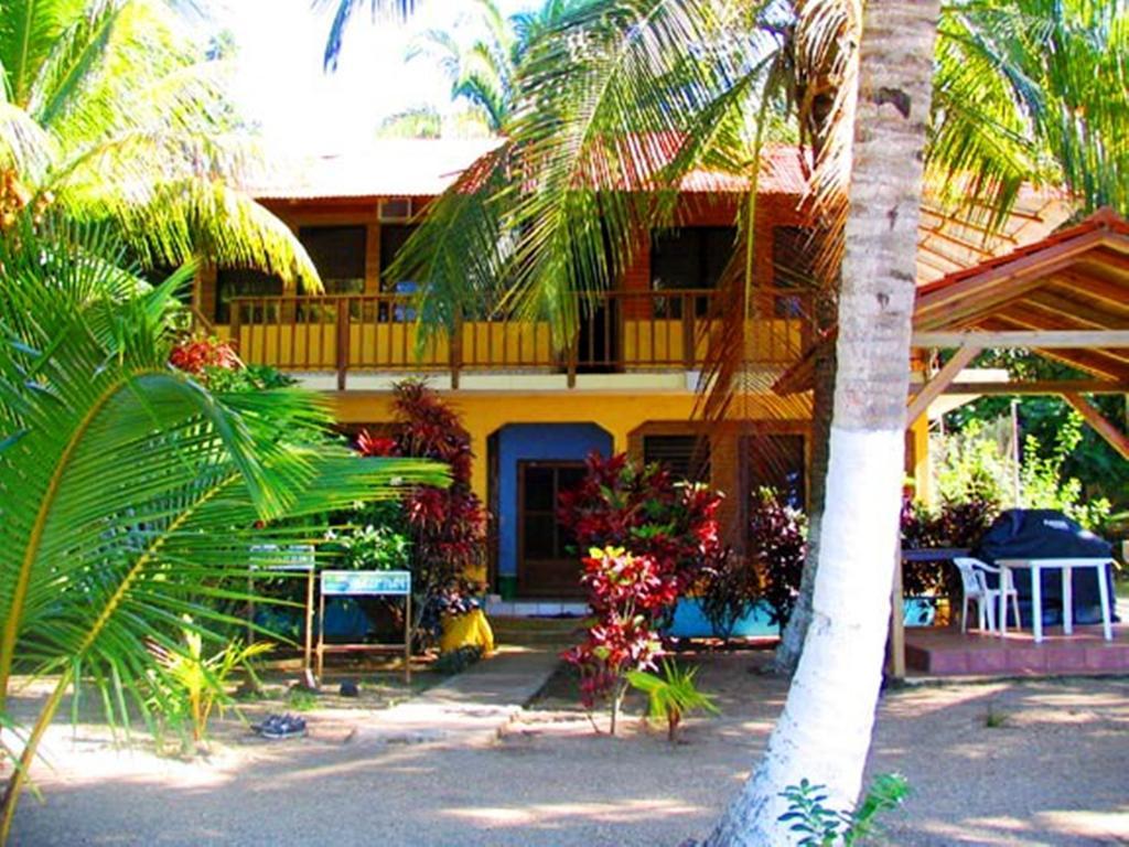 Denny'S Beach Resort Hotel Марискос Номер фото